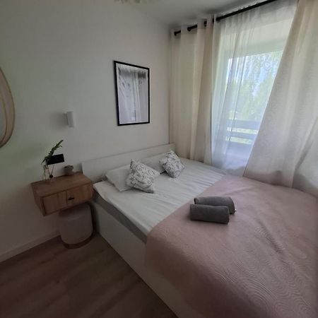 Apartament Nad Zalewem Zegrzynskim Serock Exterior foto